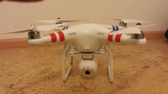 Quadcopter: DJI Phantom 2 Vision